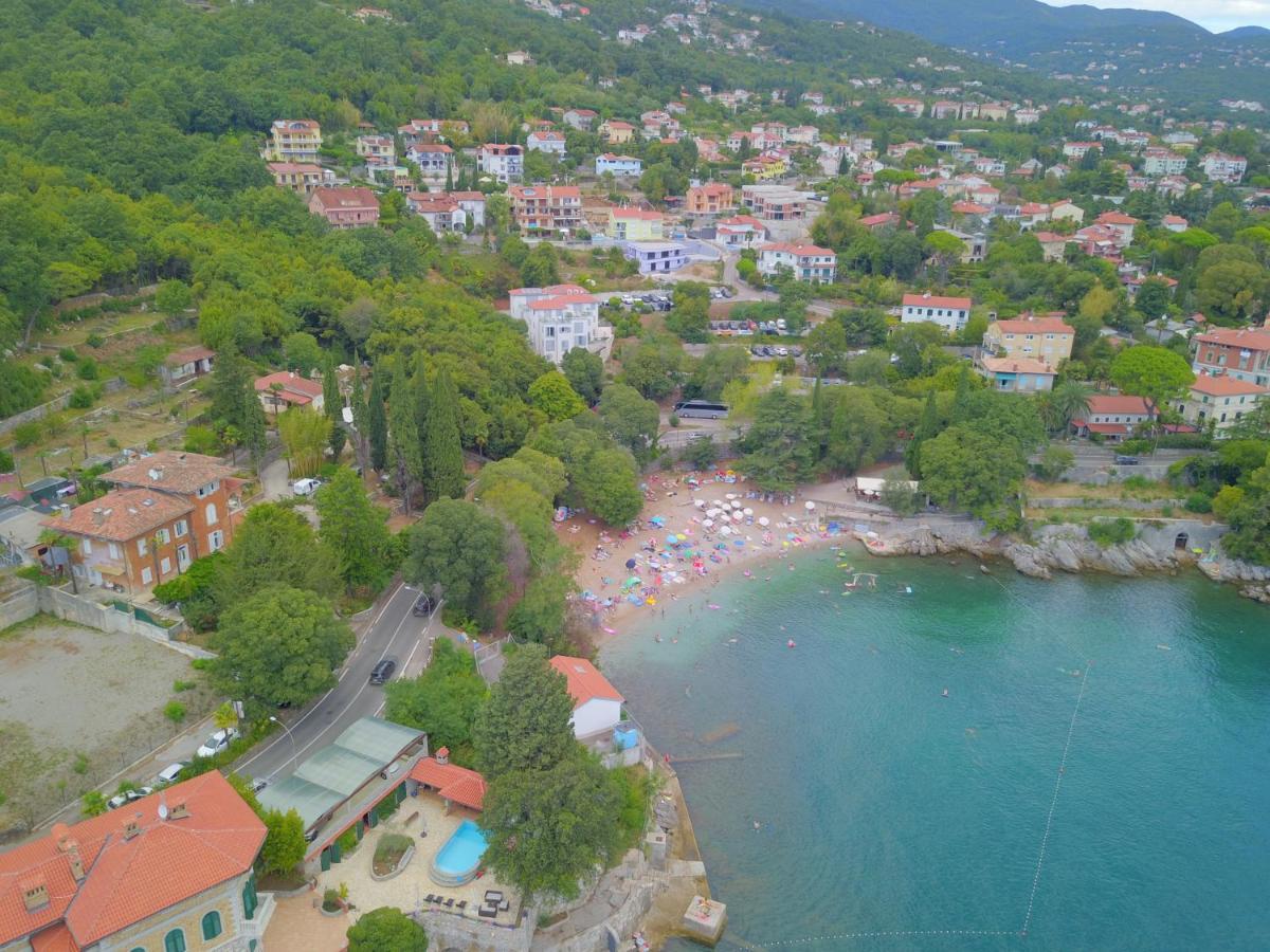 Villa Rose Apartment Lovran Exterior foto